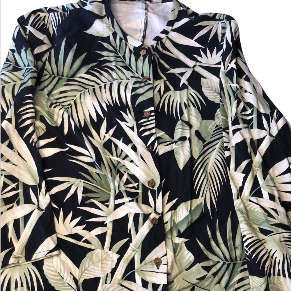 New with tags Kriss Cross Silk blouse with floral design